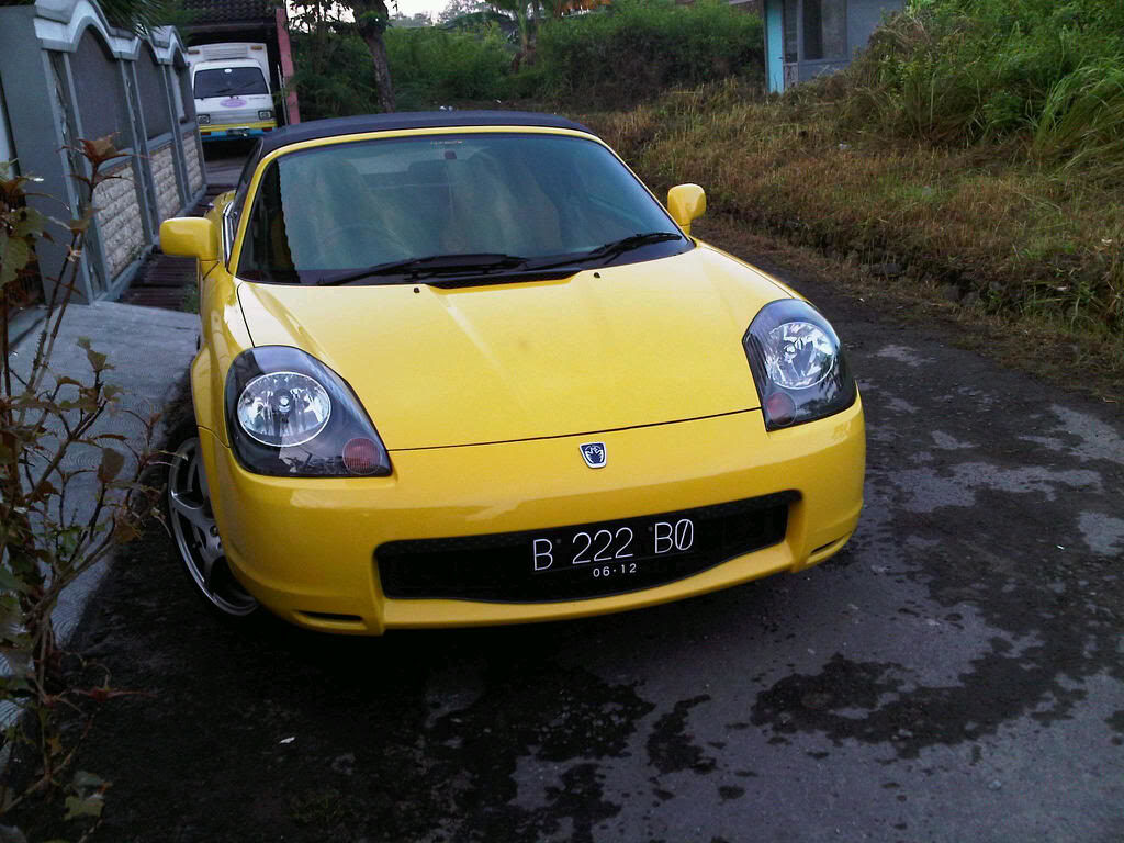 Harga Toyota MR2 Spyder Bekas Masih Tinggi