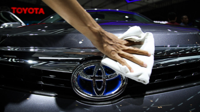 Sudah Kepergok di Jalanan, Ini Wujud Camry Terbaru di Indonesia